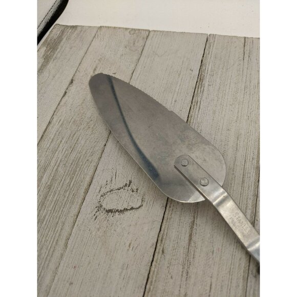 Stanley Stainless Steel Cake Pie Spatula Server Serrated 12 1/4" Black Handle - Picture 7 of 7